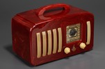 Marbled Oxblood Red Emerson EP-375 ’5+1’ Catalin Radio with Handle